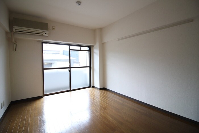 居室 エアロスペース鶴田