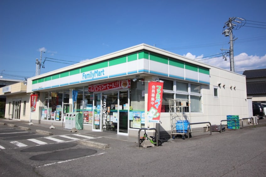 ファミリーマート岡崎西大友店(コンビニ)まで419m リバ－スト－ン