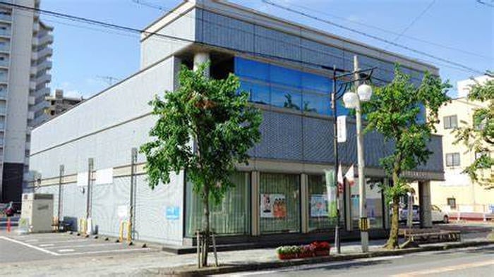 碧海信用金庫(銀行)まで702m サンステージエクセル