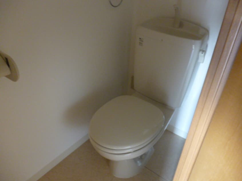 トイレ ＷＩＮＧ　ＨＩＬＬＳ