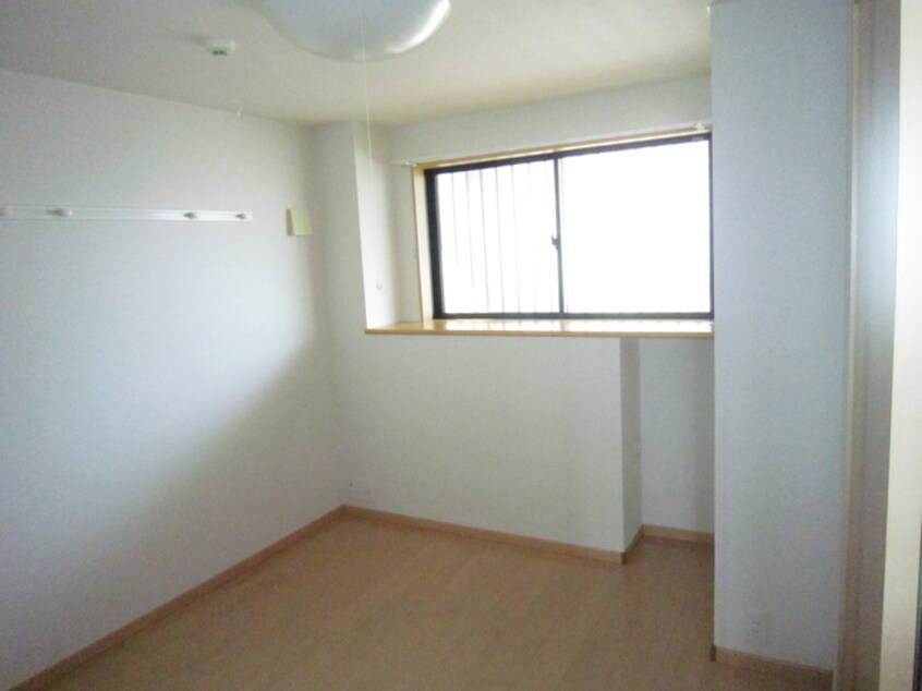 居室 エスポアールⅡ