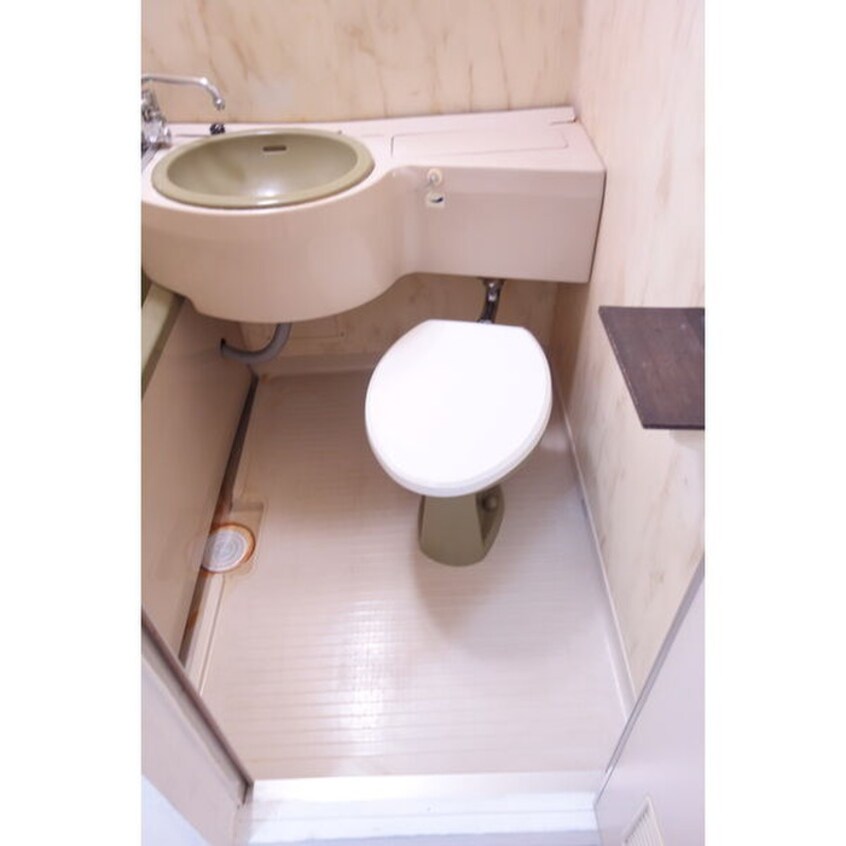 トイレ サンシティ瓦町