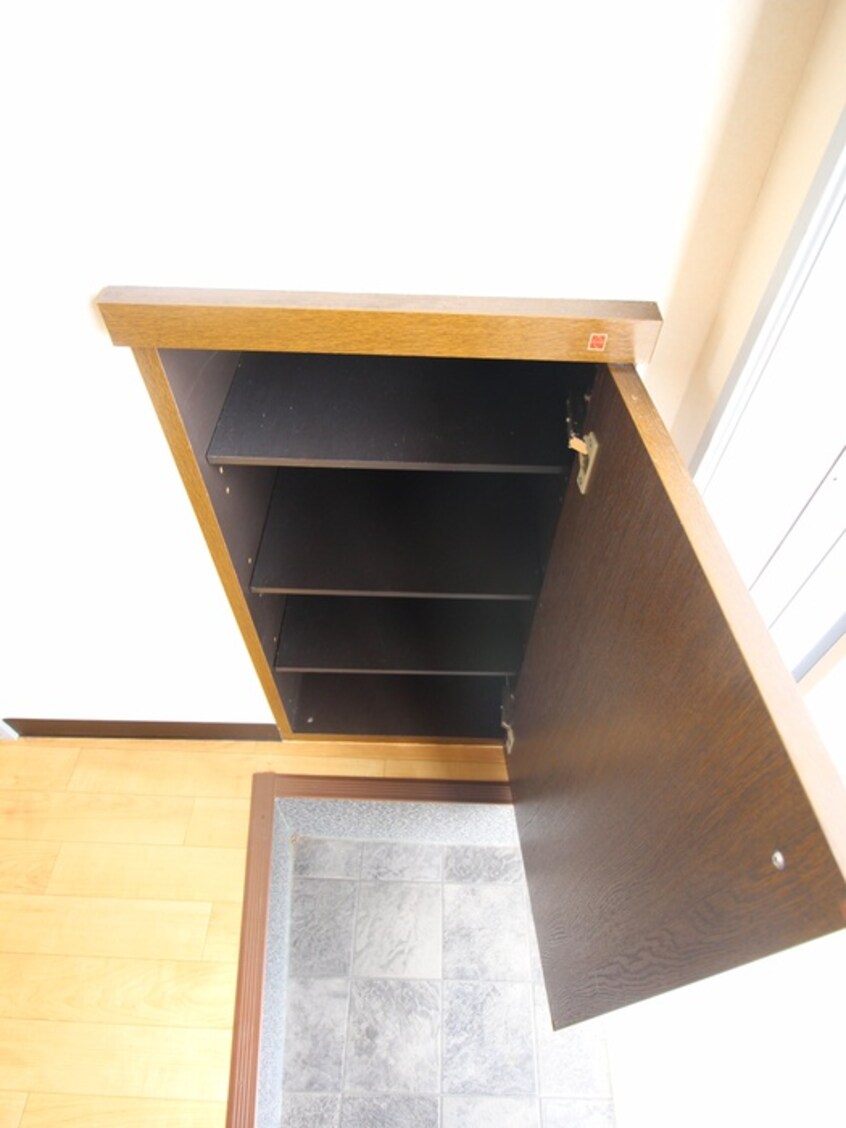 玄関 ブルーハイツ３