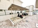 バイク置き場 ド－ル青峰通