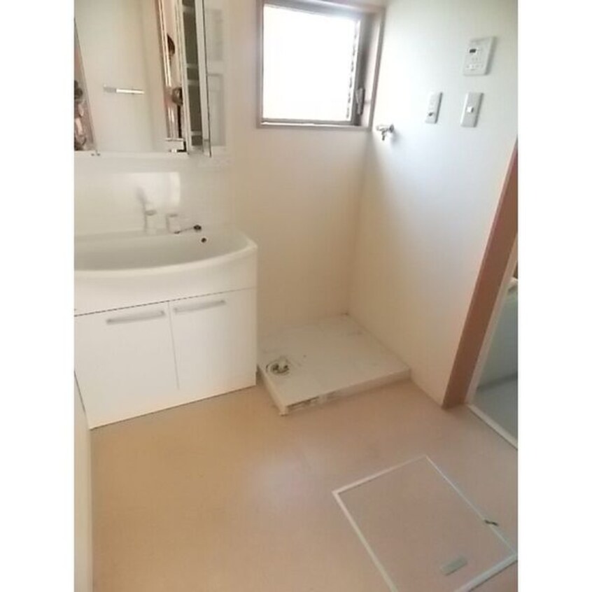 洗濯機置場 APTティエラ弥富　A棟