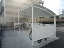 駐輪場 ブルーローズ