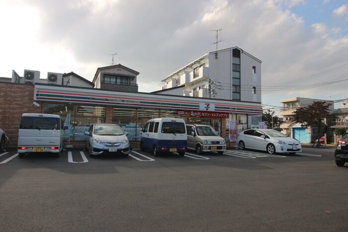 セブンイレブン(コンビニ)まで575m Ｓｏｆｉａ中村公園