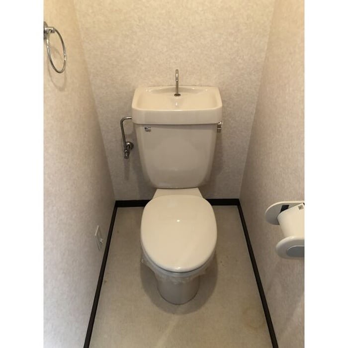 トイレ グランディール新福寺