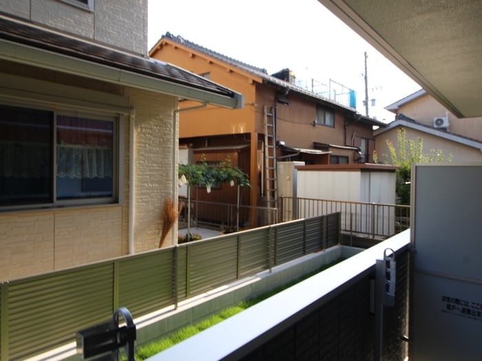 室内からの展望 ラフィネ港明