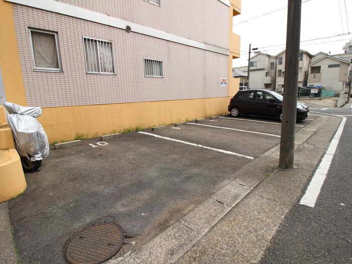 駐車場 ハウス大屋敷