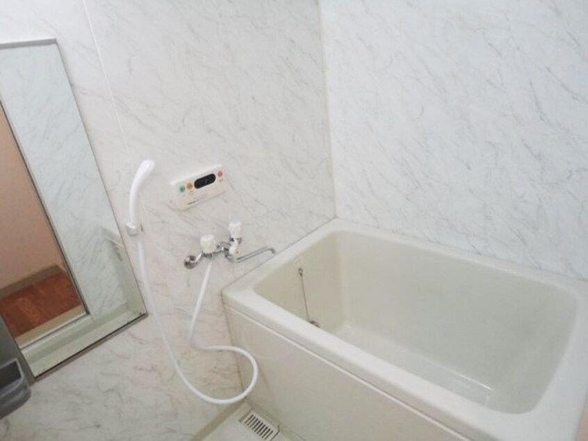 バス／シャワールーム等 ビ－ハイヴ