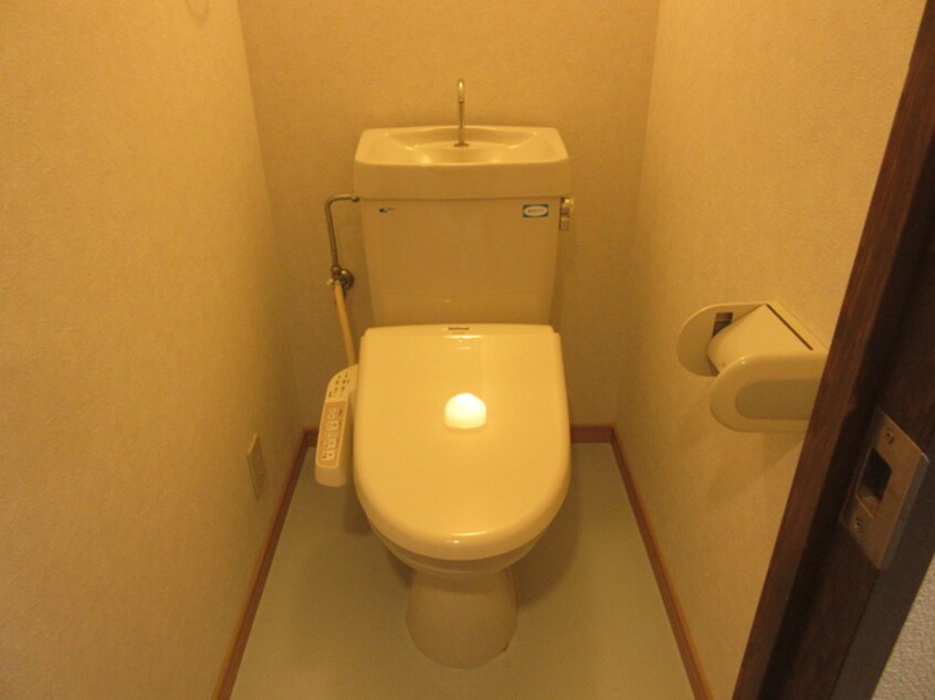 トイレ アロンノーブル２