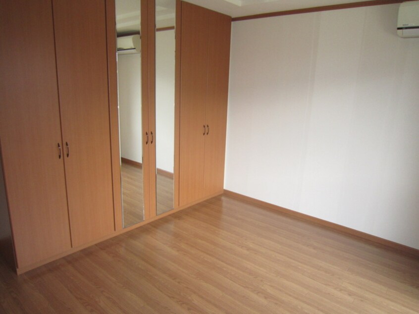 居室 シャルムガーデン