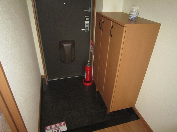 玄関 シャルムガーデン