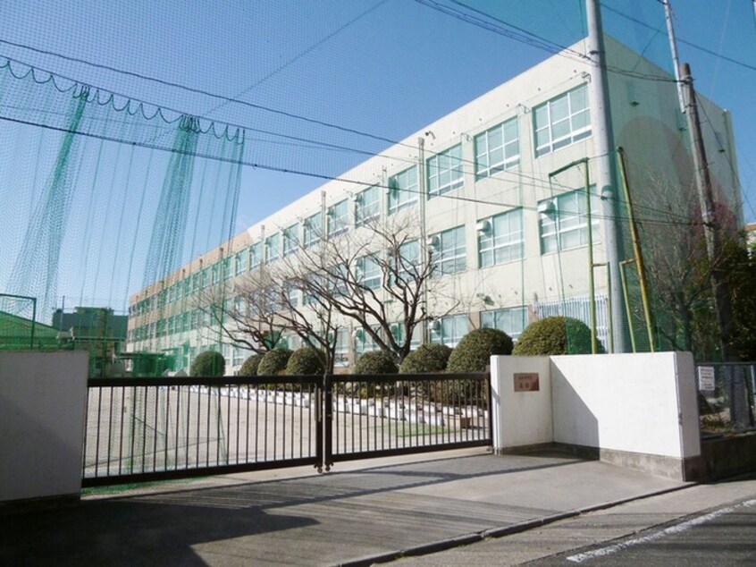 名古屋市立黄金中学校(中学校/中等教育学校)まで650m エスポワール黄金