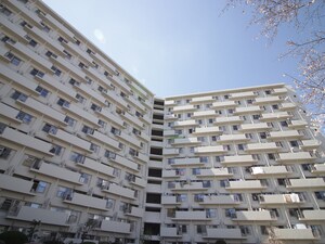 中富住宅D棟（503）