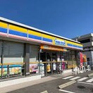 ミニストップ(コンビニ)まで506m ハイツ梵