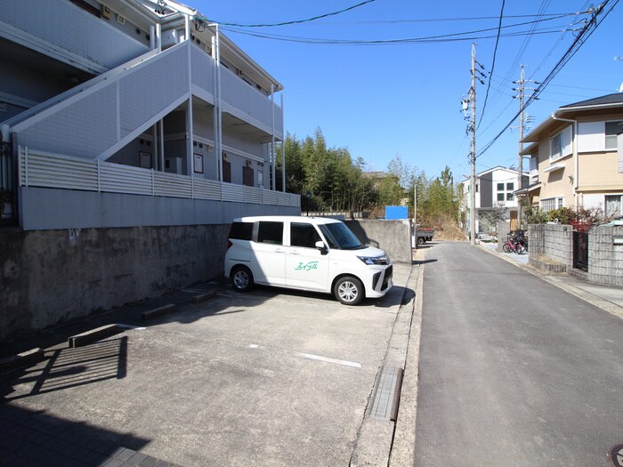 駐車場 コンフォール中平