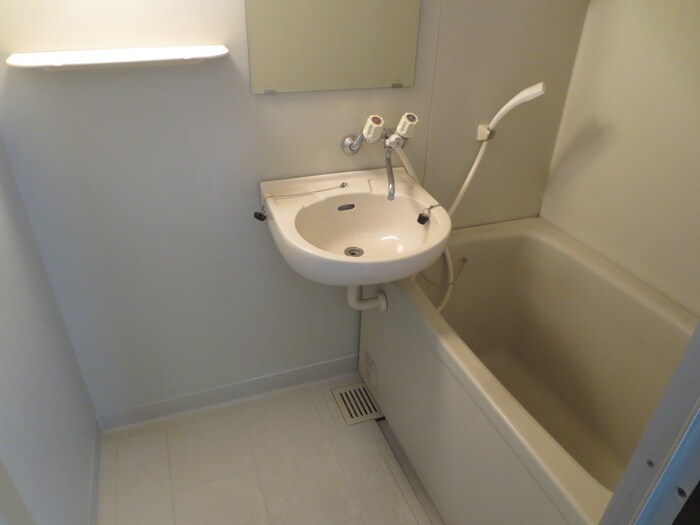 バス／シャワールーム等 エムズハウス栄