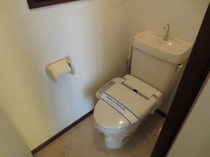 トイレ エムズハウス栄