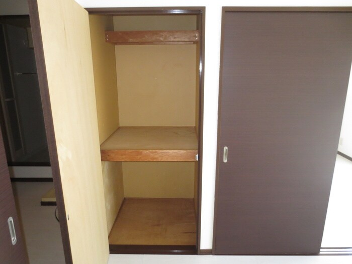 収納 エムズハウス栄