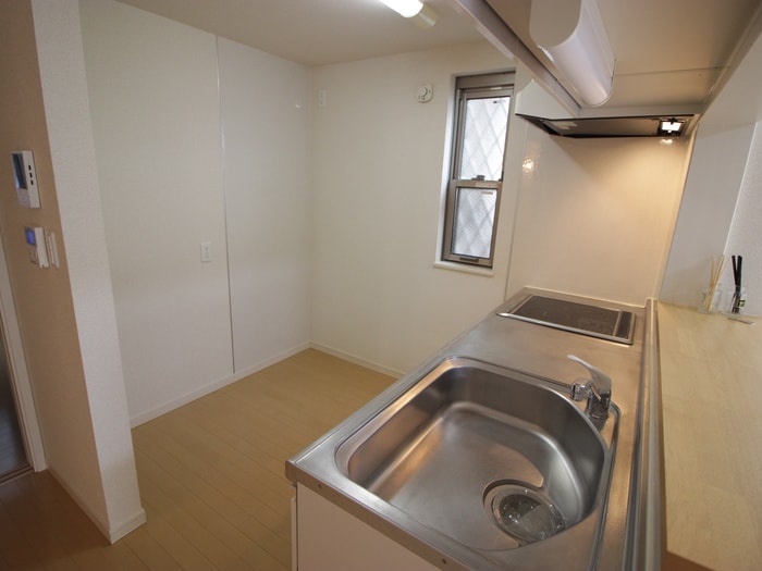 キッチン Bagus Meijo Park