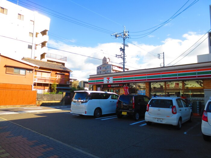 セブンイレブン柳原(コンビニ)まで150m Bagus Meijo Park