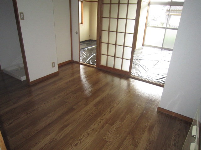 居室 サンリバ－ハイツ