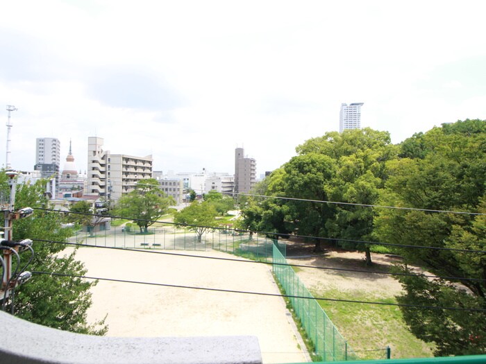 室内からの展望 シャトー高蔵