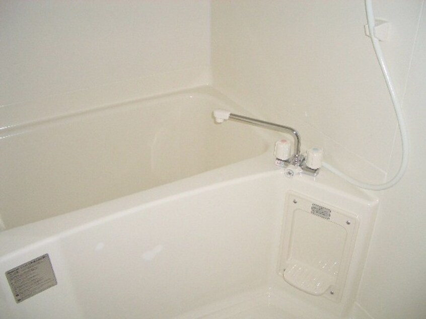 バス／シャワールーム等 ｱﾝﾌﾟﾙ-ﾙ ﾘ-ﾌﾞﾙ ｸﾚｯｼｪﾝﾄﾞ