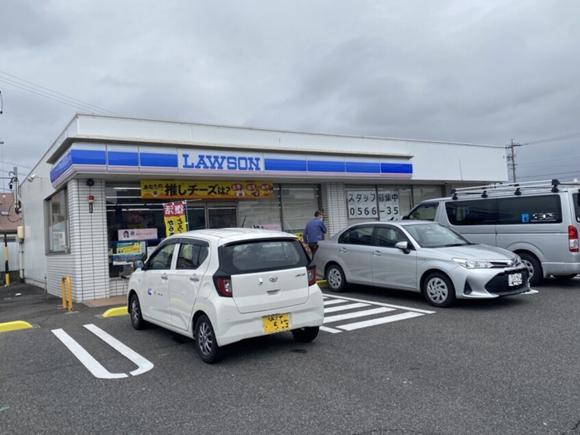ローソン刈谷工業団地前店(コンビニ)まで649m ｱﾝﾌﾟﾙ-ﾙ ﾘ-ﾌﾞﾙ ｸﾚｯｼｪﾝﾄﾞ