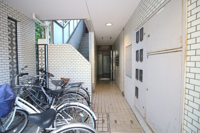 駐輪場 クシダビル