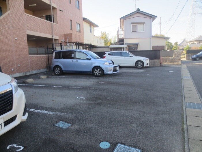 駐車場 プリミエ－ル気噴