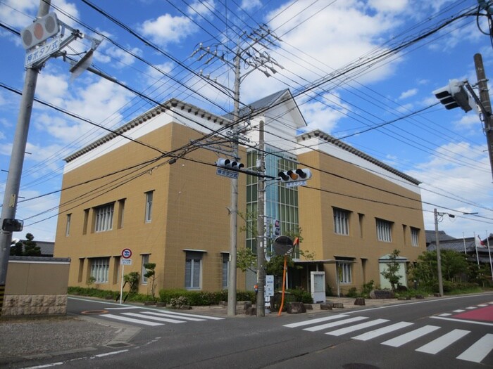 木曽川図書館(図書館)まで588m フローレンス