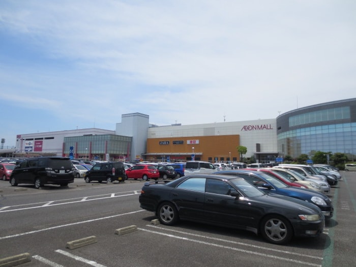 イオンモール(ショッピングセンター/アウトレットモール)まで1940m フローレンス