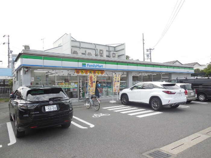 ファミリーマート千種天満通店(コンビニ)まで260m 天満宮ハイツ
