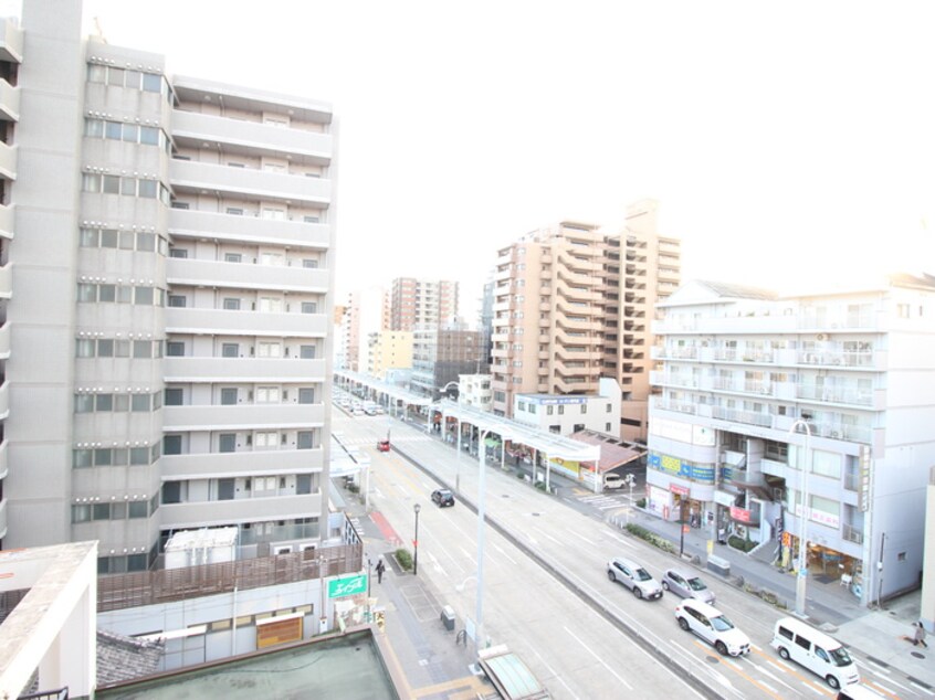 室内からの展望 ザ・モーク桜山