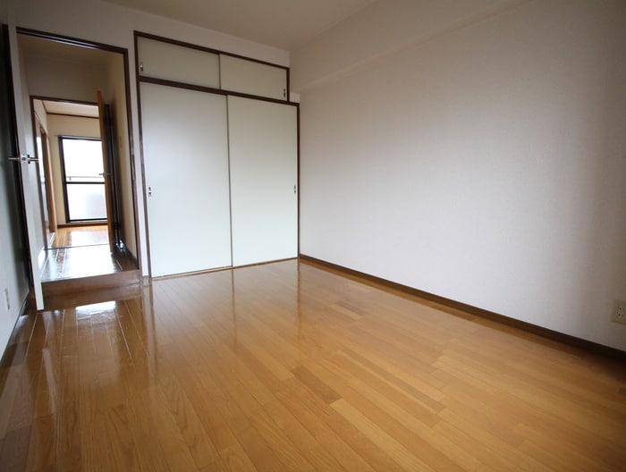 居室 アルコバレーノ ２１