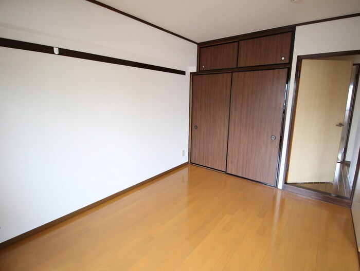 居室 アルコバレーノ ２１