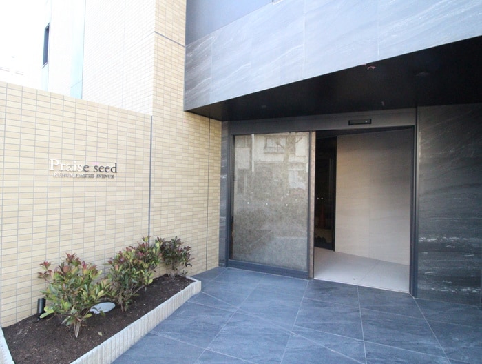 エントランス部分 プレイズシード車道アベニュー