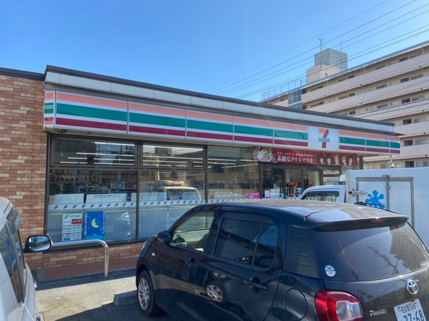 セブンイレブン名古屋岩塚町店(コンビニ)まで450m storia岩塚