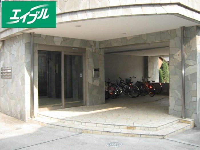 エントランス部分 クレア－ルメゾン大山