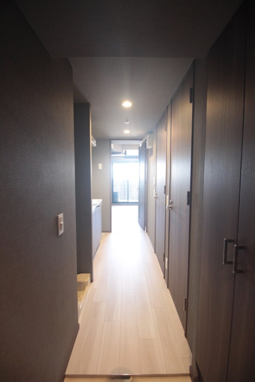 廊下 メイクスWアート浅間町
