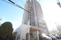 ファミリアーレ志賀本通（701）