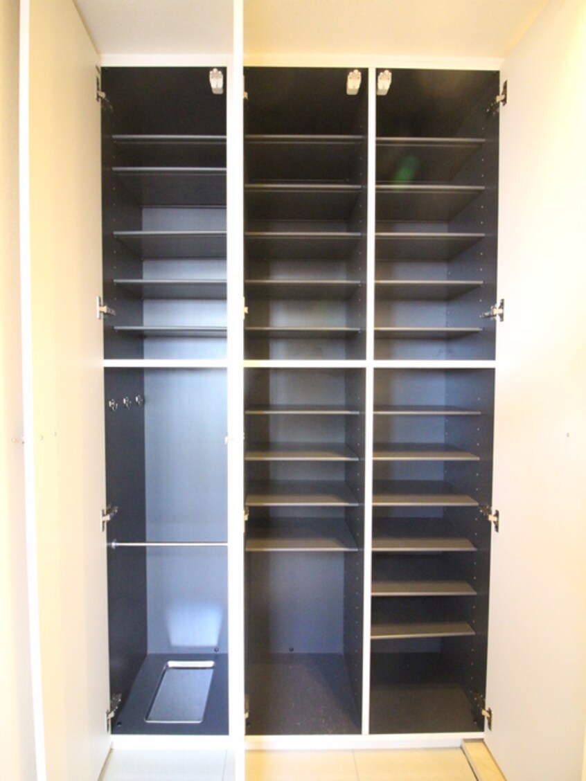 靴箱 プライムメゾン御器所