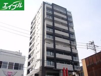 スクエア・アパ－トメント