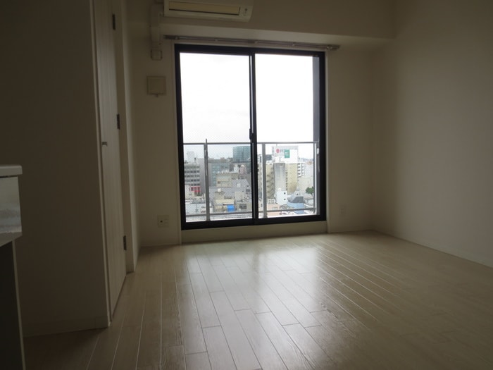 居室 スクエア・アパ－トメント