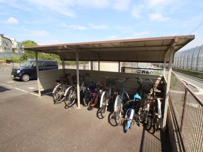 駐輪場 ファミ－ルはらた２