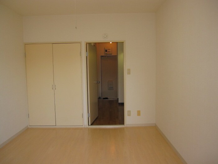 内観写真 パ－クサイド出川