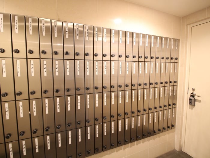 外観写真 ﾌﾟﾚｻﾝｽ錦ﾌﾟﾚﾐｱﾑ(711)